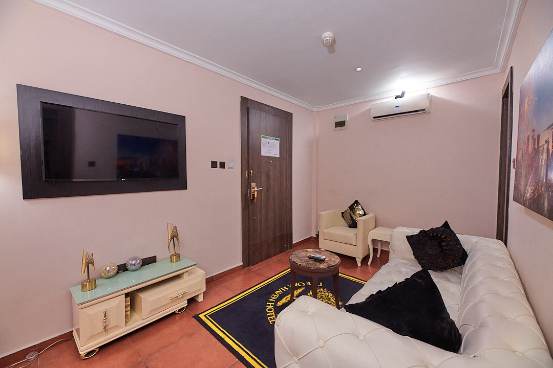 Executive Suite — Oak Haven Hotel