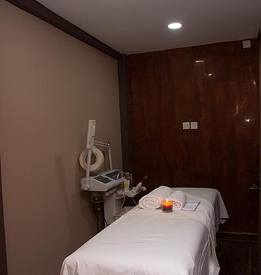 Spa — Oak Haven Hotel